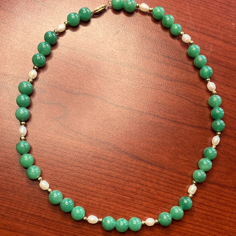 17” Jade & Freshwater Pearl Necklace
